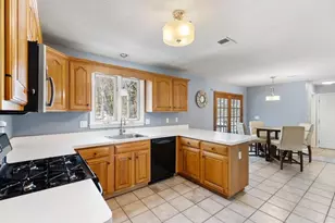 1 Maura Elizabeth Ln, Foxboro, MA 02035 - Photo 11