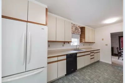 32 Clifton Street, Fitchburg, MA 01420 - Photo 9