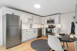 105 Herbert St, Salem, MA 01970 - Photo 9