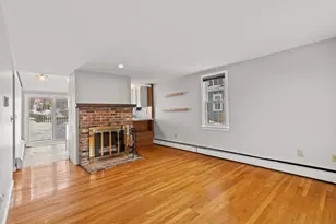 215 Merrimac St, Newburyport, MA 01950 - Photo 15