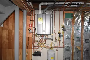 85 Orchard St, Chicopee, MA 01013 - Photo 29