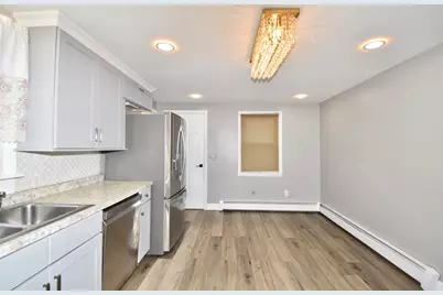 85 Orchard Street, Chicopee, MA 01013 - Photo 3