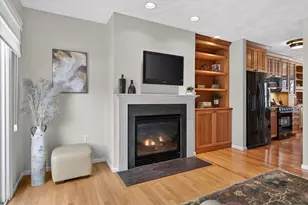 555 Main St, Woburn, MA 01801 - Photo 7