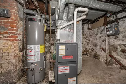 85 Kinsman Street, Lowell, MA 01852 - Photo 15