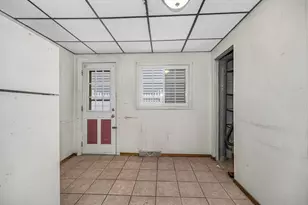 85 Kinsman St, Lowell, MA 01852 - Photo 7