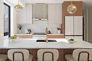 17 Holmes St, Quincy, MA 02171 - Photo 5