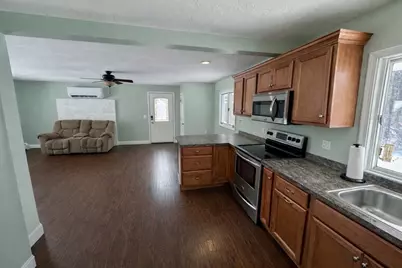 35 Princeton St, Gardner, MA 01440 - Photo 5