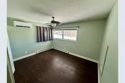 35 Princeton St, Gardner, MA 01440 - Photo 9