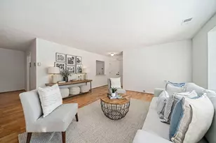 18 Royal Lake Dr, Braintree, MA 02184 - Photo 5