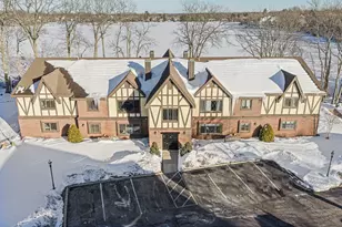 18 Royal Lake Dr, Braintree, MA 02184 - Photo 3