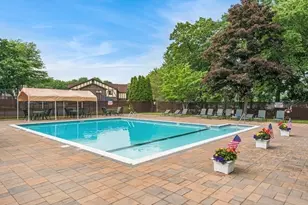 18 Royal Lake Dr, Braintree, MA 02184 - Photo 25