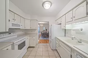 18 Royal Lake Dr, Braintree, MA 02184 - Photo 9