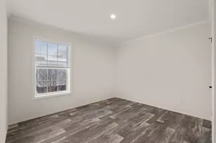 36 Cheryl Ln, Carver, MA 02330 - Photo 9