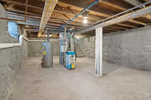 118 W 6th St, Lowell, MA 01850 - Photo 33