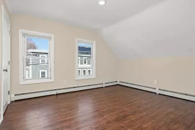 118 W 6th St, Lowell, MA 01850 - Photo 27