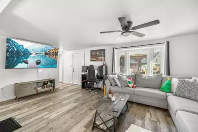 28 Armory Ln, Southbridge, MA 01550 - Photo 9