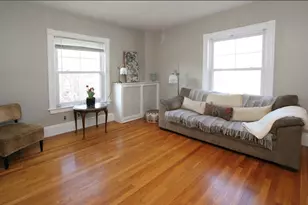 50 Chestnut St, Wakefield, MA 01880 - Photo 3