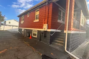 26 Rockwell Ave, Medford, MA 02155 - Photo 17