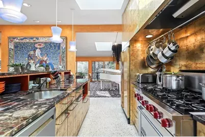 38 Cumberland Avenue, Brookline, MA 02445 - Photo 7