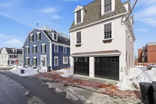 102 Pleasant St, Newburyport, MA 01950 - Photo 33