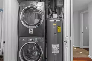 8-12 Museum Way, Cambridge, MA 02141 - Photo 11