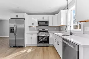 4 Riverside Ave, Taunton, MA 02780 - Photo 23