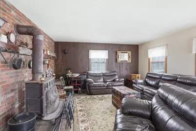 253 Main St, Amesbury, MA 01913 - Photo 5