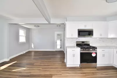 76 Joy St, Chicopee, MA 01013 - Photo 9