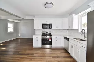 76 Joy St, Chicopee, MA 01013 - Photo 7