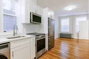 37 Joy, Boston, MA 02114 - Photo 3