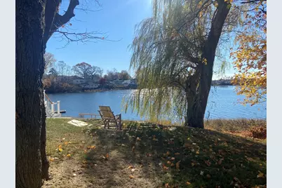 72 Ocean View Ave, Swansea, MA 02777 - Photo 13