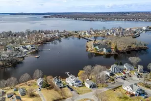 72 Ocean View Ave, Swansea, MA 02777 - Photo 3