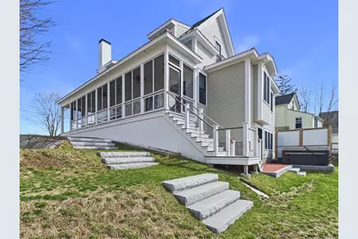 72 Ocean View Ave, Swansea, MA 02777 - Photo 35