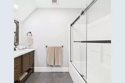 72 Ocean View Ave, Swansea, MA 02777 - Photo 29