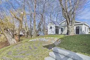 72 Ocean View Ave, Swansea, MA 02777 - Photo 11