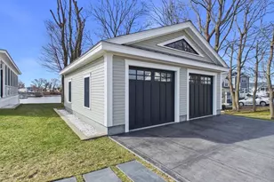 72 Ocean View Ave, Swansea, MA 02777 - Photo 9