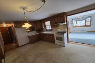 46 Westwood Dr, Sturbridge, MA 01566 - Photo 5