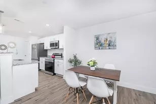 2 Hotel Ave, Peabody, MA 01960 - Photo 3