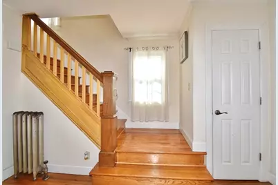 77 Dorset St, Springfield, MA 01108 - Photo 15