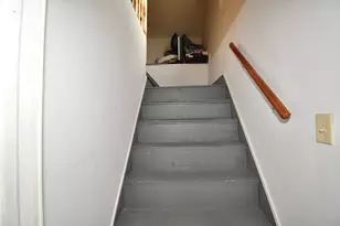 77 Dorset St, Springfield, MA 01108 - Photo 31