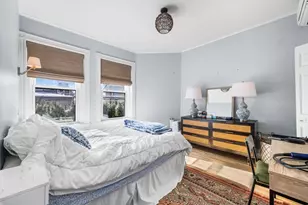 106 Myrtle St, Boston, MA 02114 - Photo 9