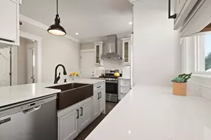 504 Main St, Watertown, MA 02472 - Photo 5