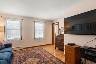 384 Pine St, Agawam, MA 01030 - Photo 15