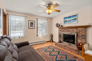 384 Pine St, Agawam, MA 01030 - Photo 11