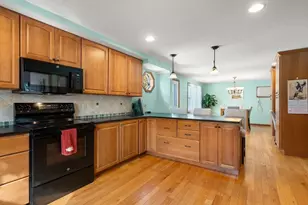 384 Pine St, Agawam, MA 01030 - Photo 3