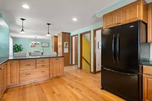 384 Pine St, Agawam, MA 01030 - Photo 5