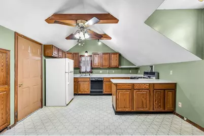 45 Hastings St, Chicopee, MA 01020 - Photo 17