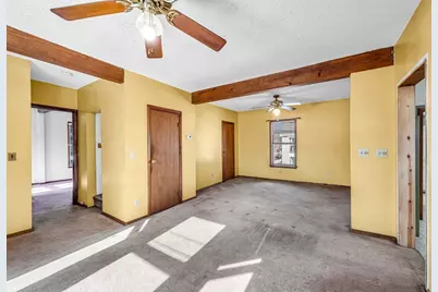 45 Hastings St, Chicopee, MA 01020 - Photo 15