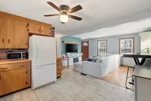 720 Thacher St, Attleboro, MA 02703 - Photo 9