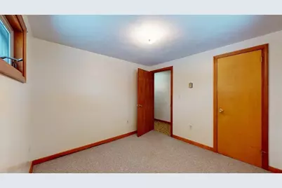 29 Lincoln St, Agawam, MA 01030 - Photo 17